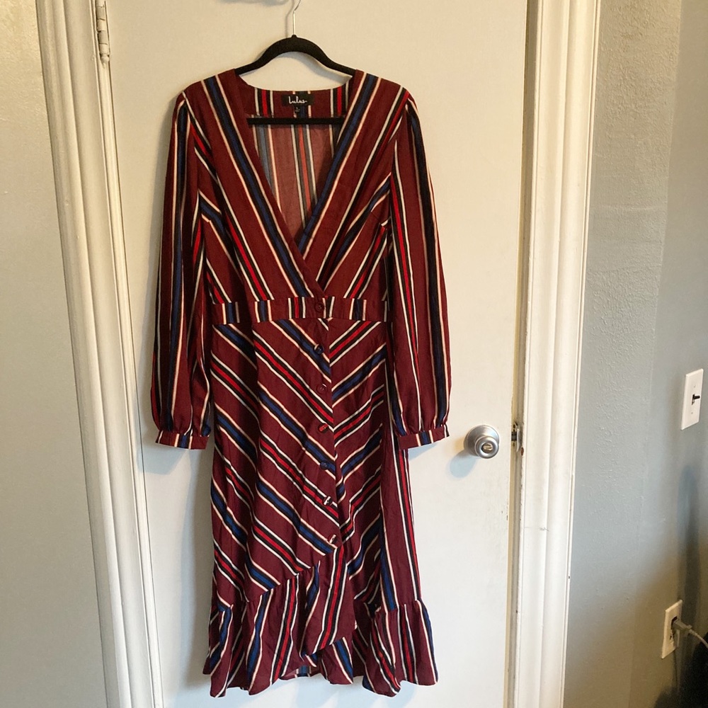 NWOT Lulu’s Wrap Dress